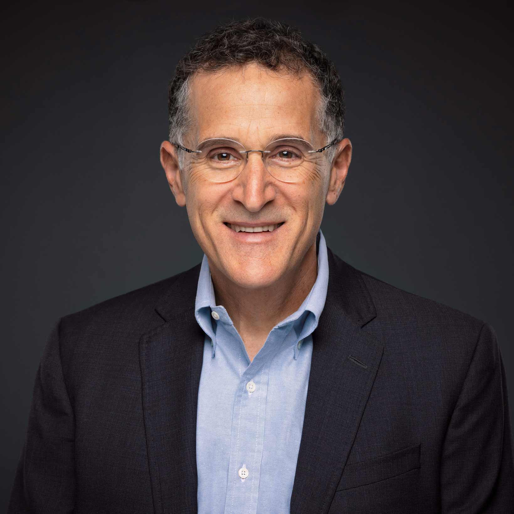 Tyler Anbinder headshot