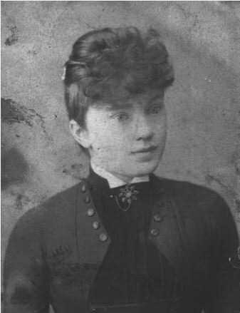 A photographic portrait of Mary McMahon (1870 - 1958), an Irish immigrant who worked as a domestic servant in New York