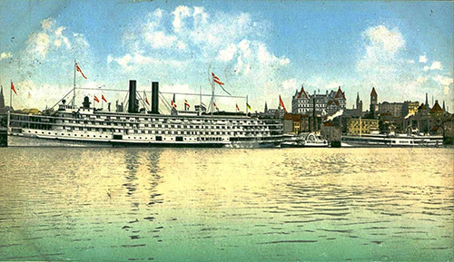 English: Steamer C.W. Morse, at Albany, NY - Postcard dated 1907